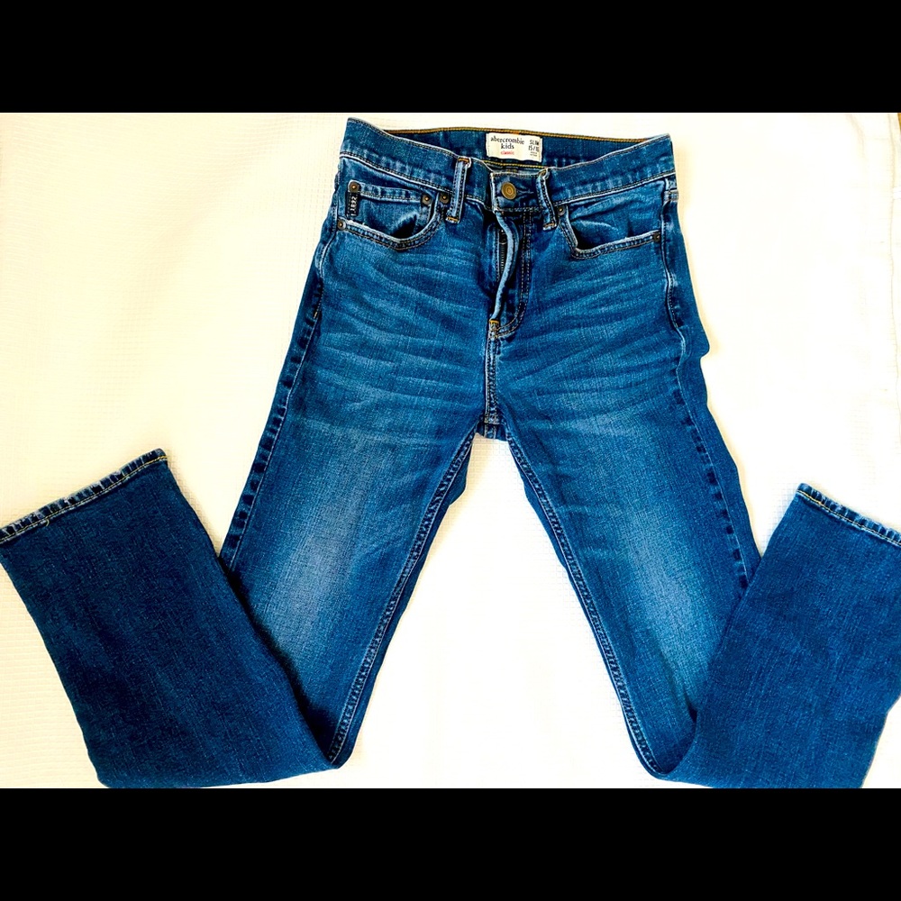 Boys Abercrombie and Fitch Jeans Classic fit sz 15/16. Excellent condition